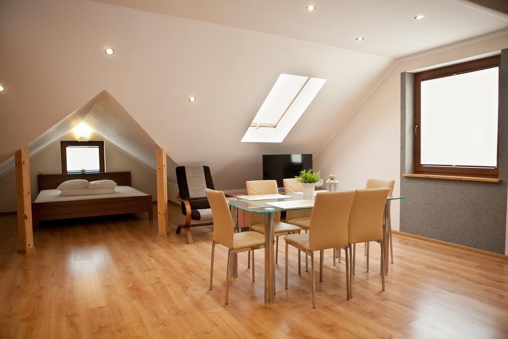 By Hanna Apartment *